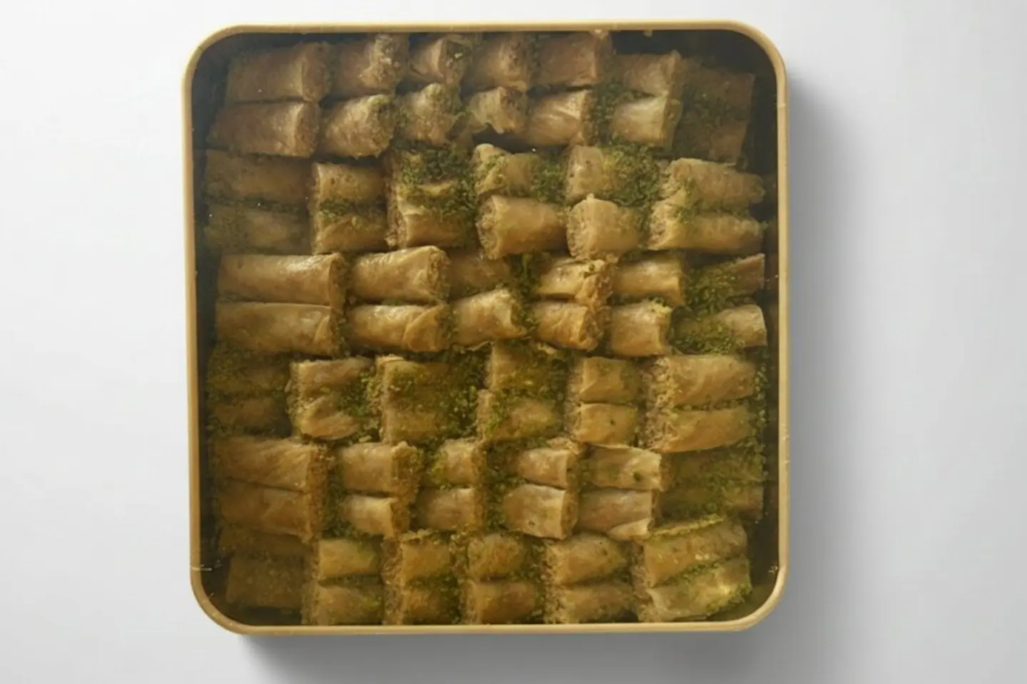 بقلاوه المذاق العربي صغير