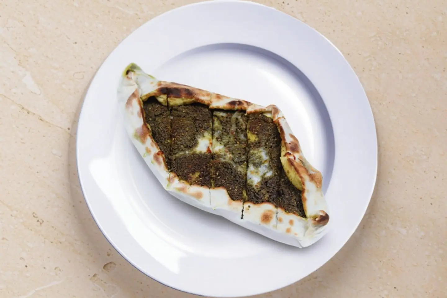 فطيره لبنه زعتر