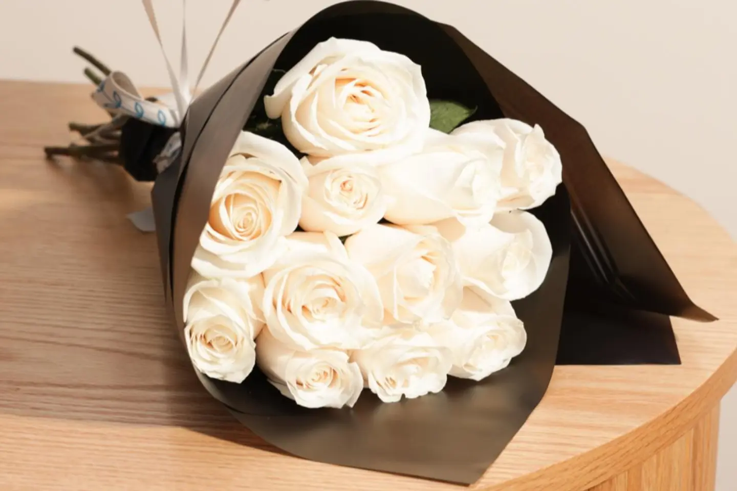 اثناعشر ورده جوري ابيض