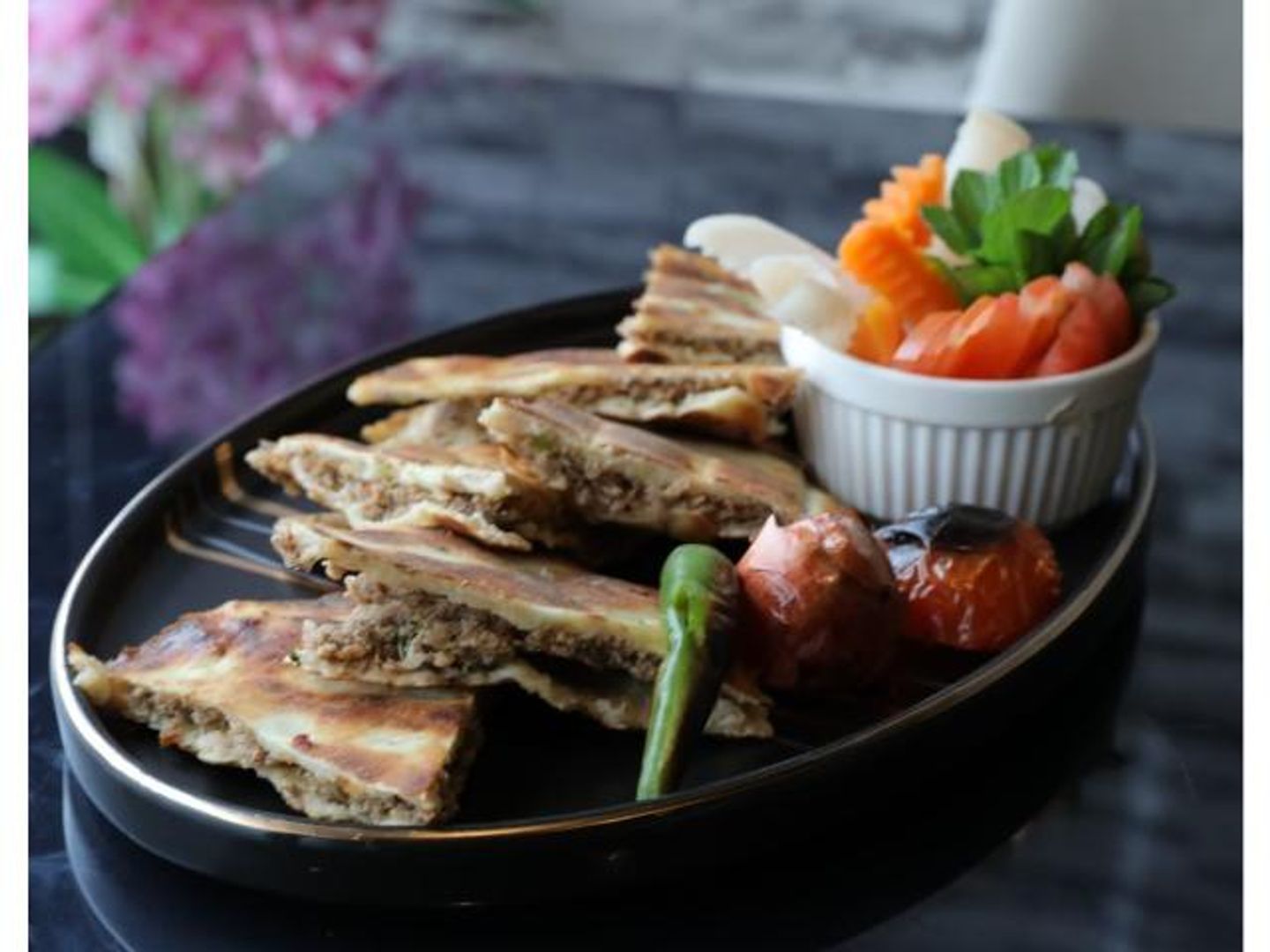 عرايس لحم