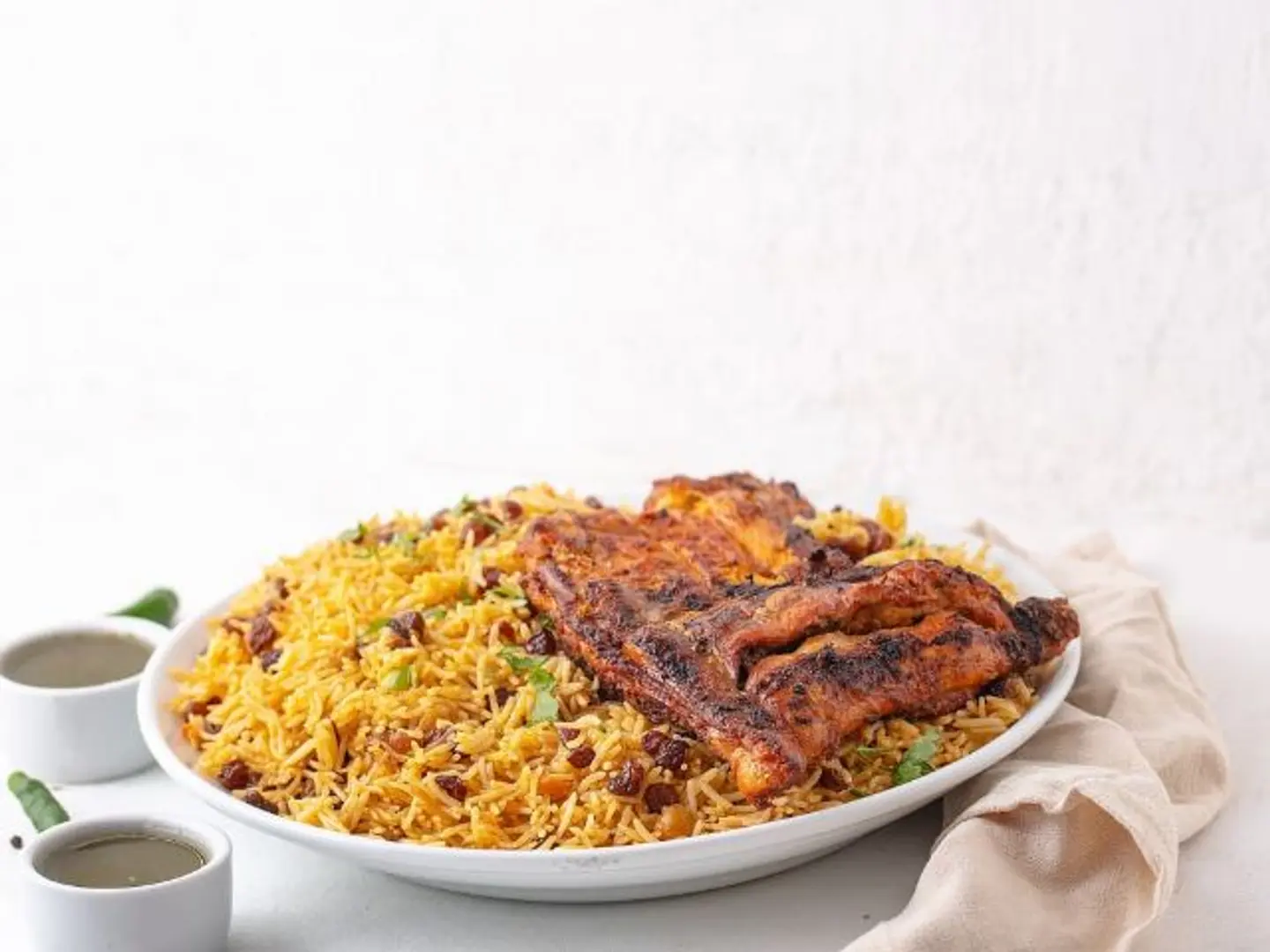 دجاج فحم مع الرز - نصف دجاج فحم مع الرز