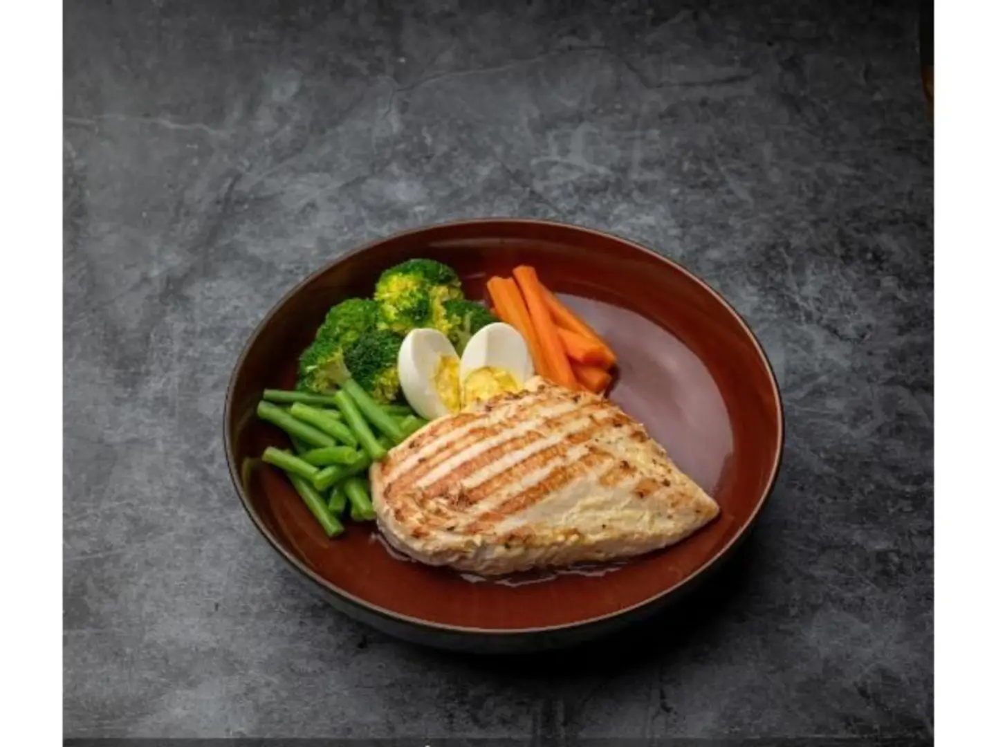Grilled Chicken Breast And Steamed Vege.