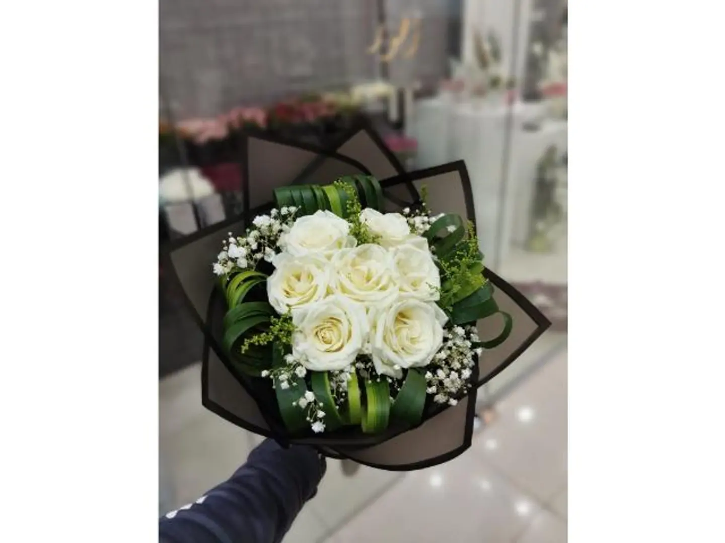 باقه ورد الجوري الابيض الجميل