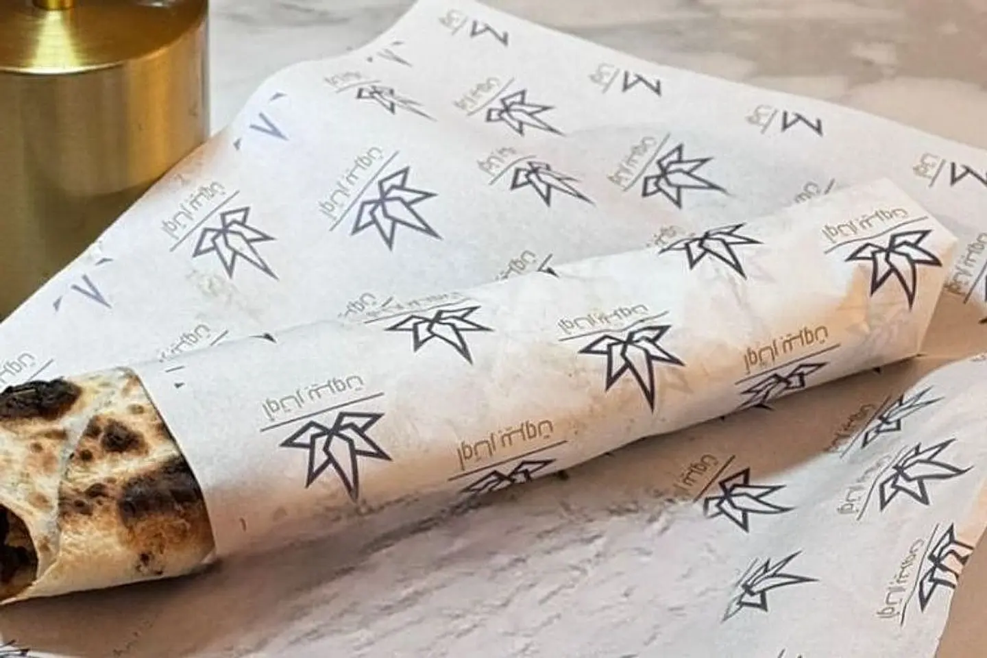 ساندوتش شيش طاووق