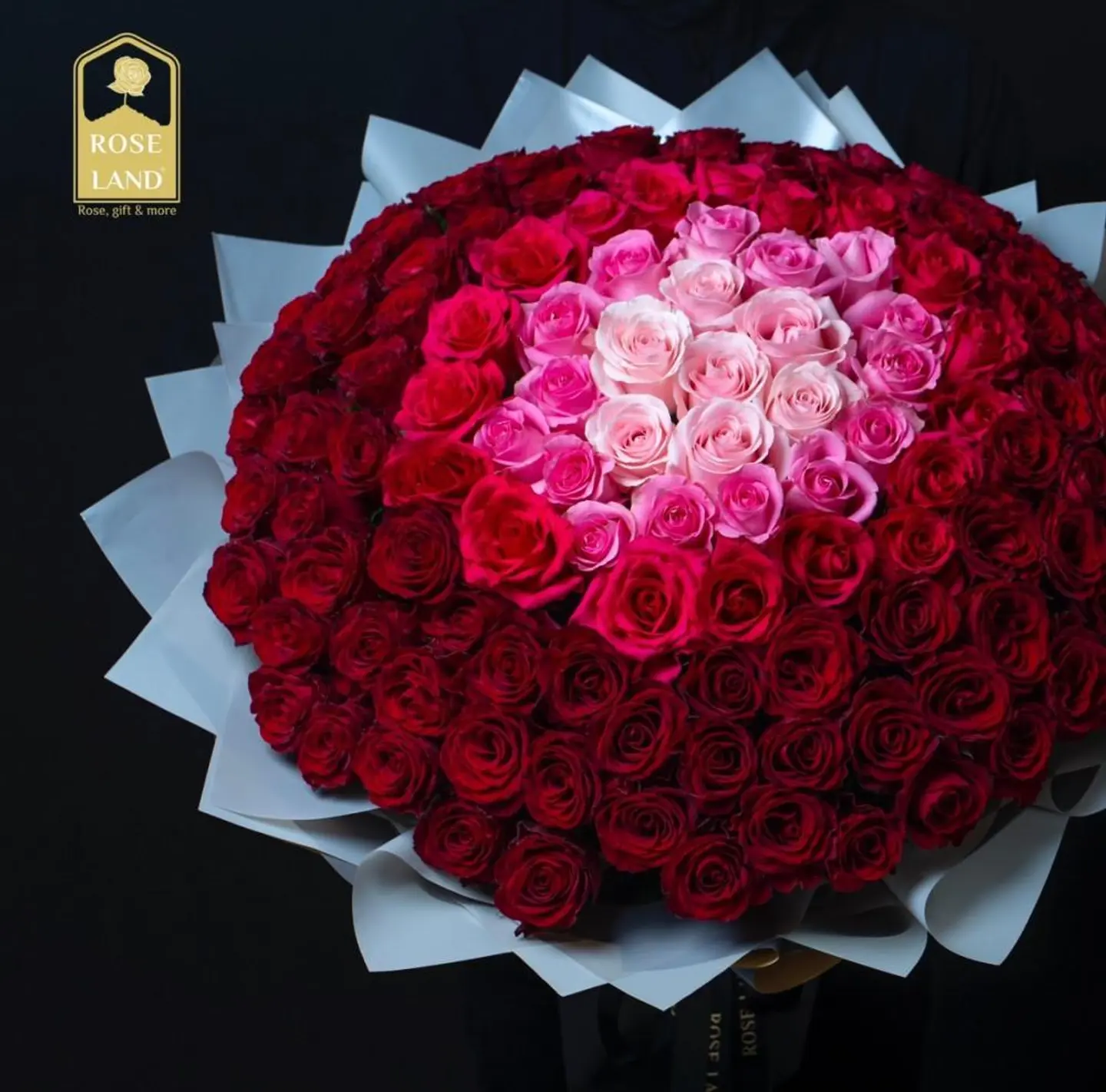 باقة ورد إكوادوري متنوعة 150 وردة