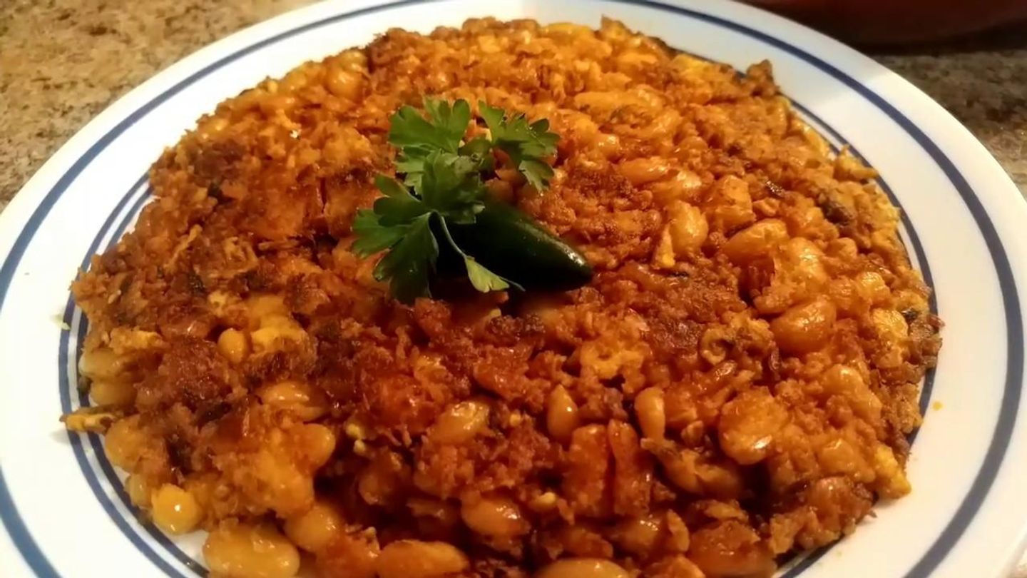 Beans With Eggs