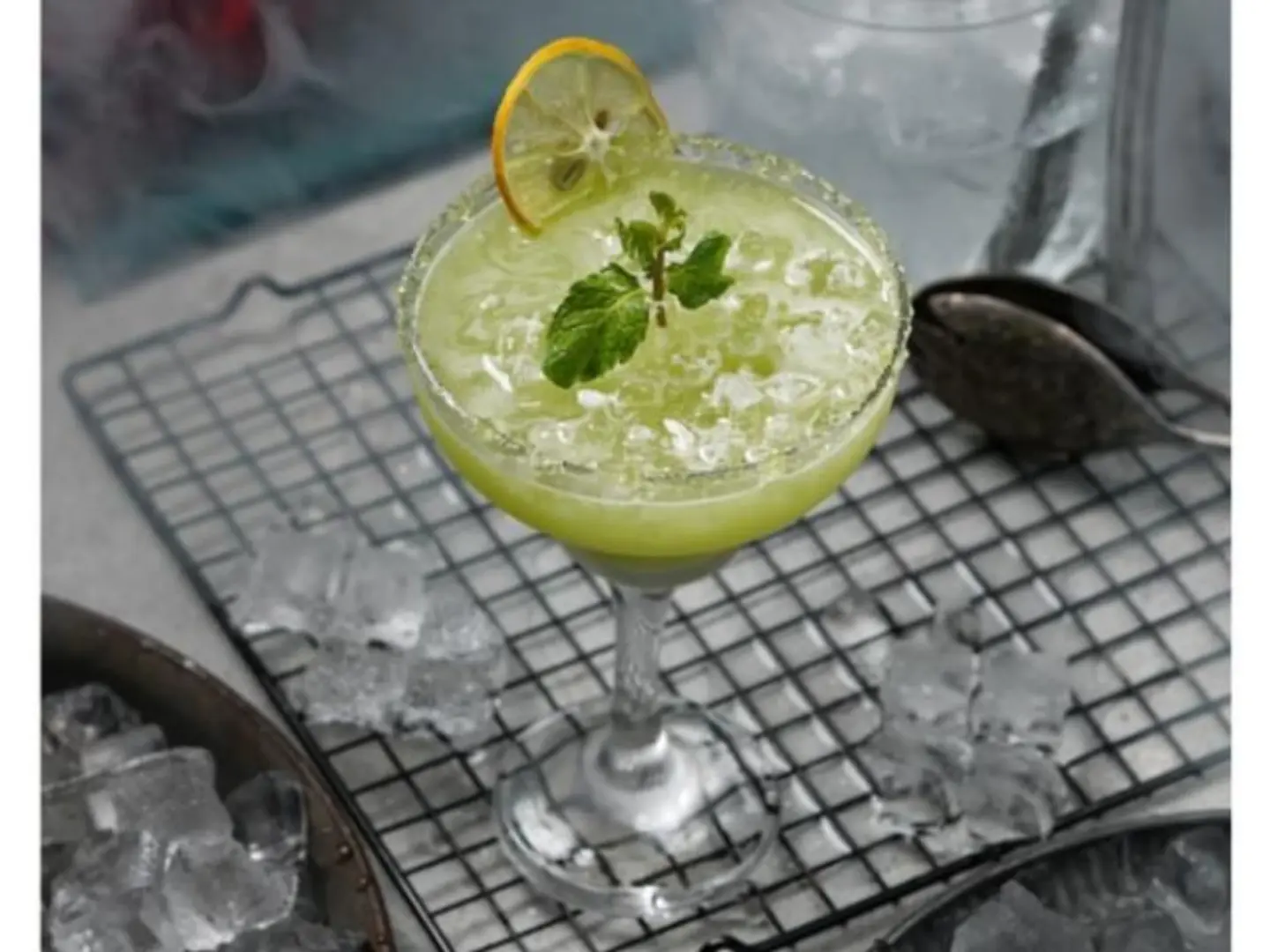 Lemon Juice With Mint