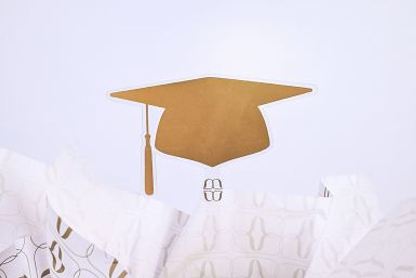 تغريسه قبعه التخرج