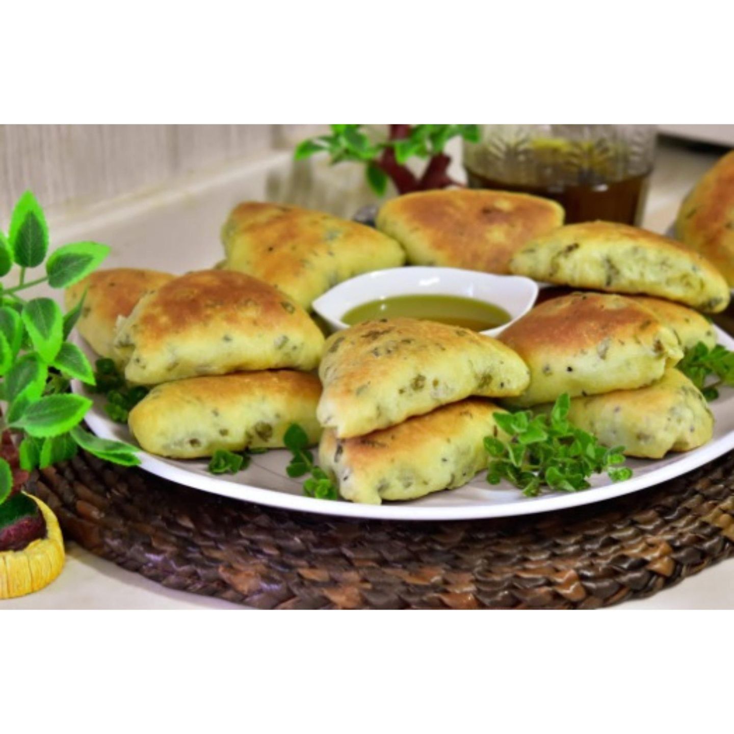 فطيرة جبنة مع زعتر أخضر