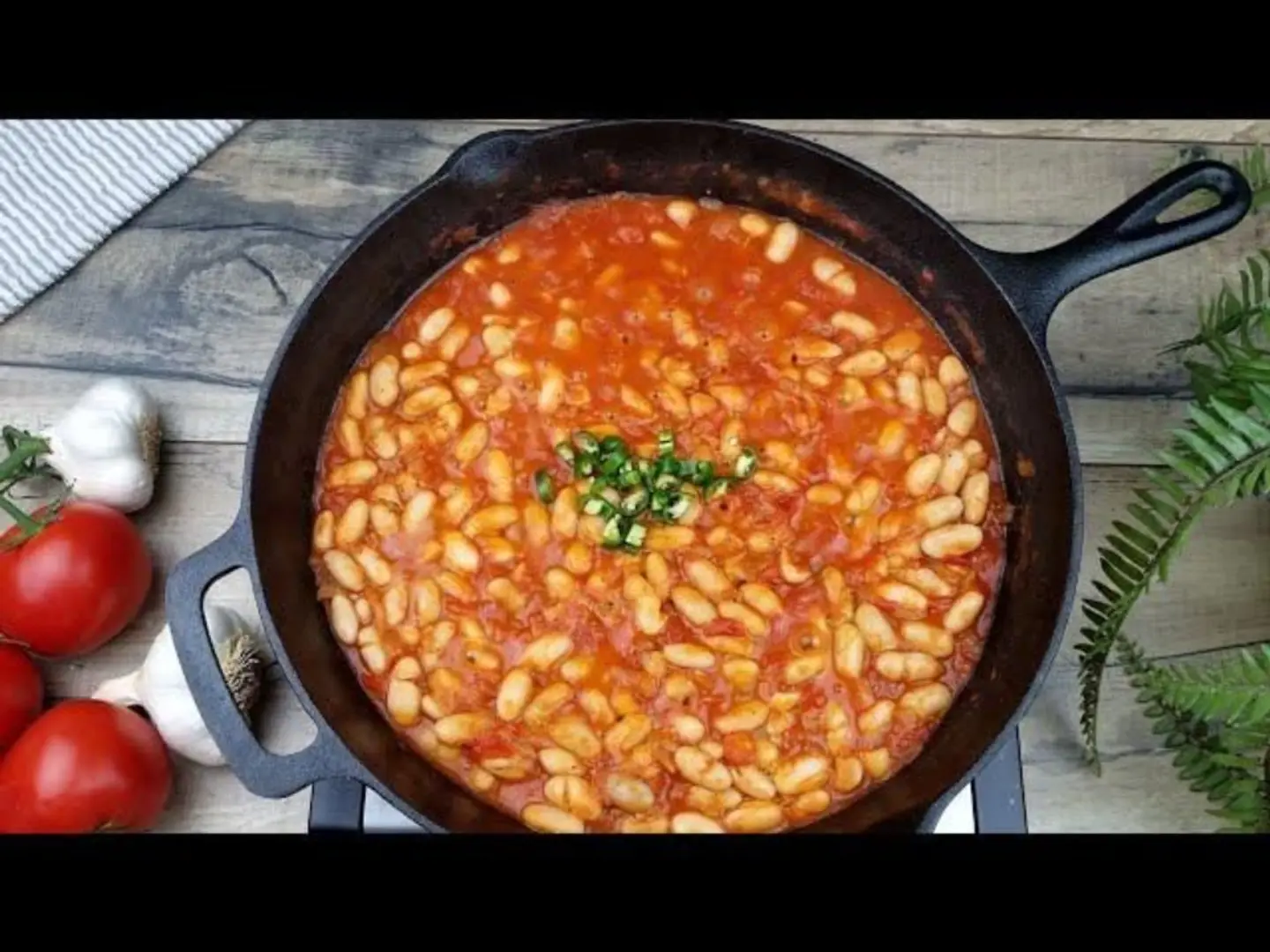 صحن فاصولياء سادة