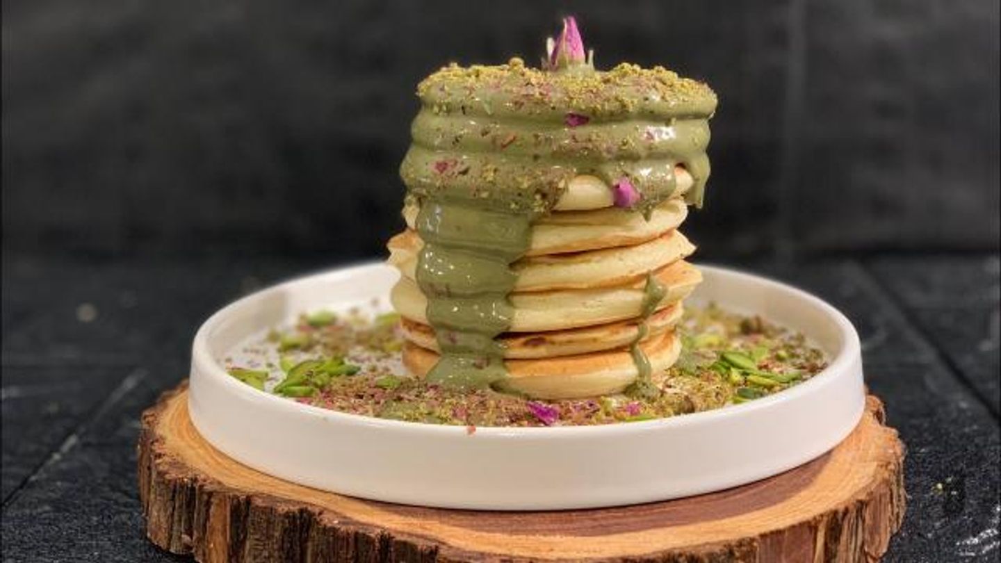 Pistachio Pan Cake