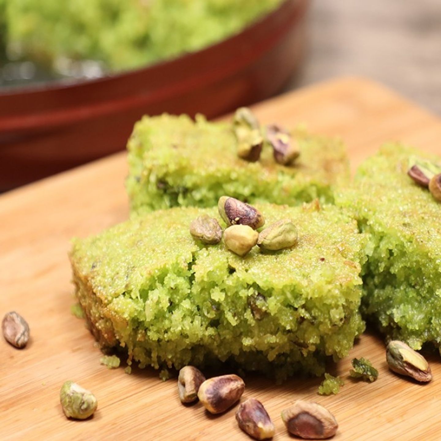 Pistachio Basbousa