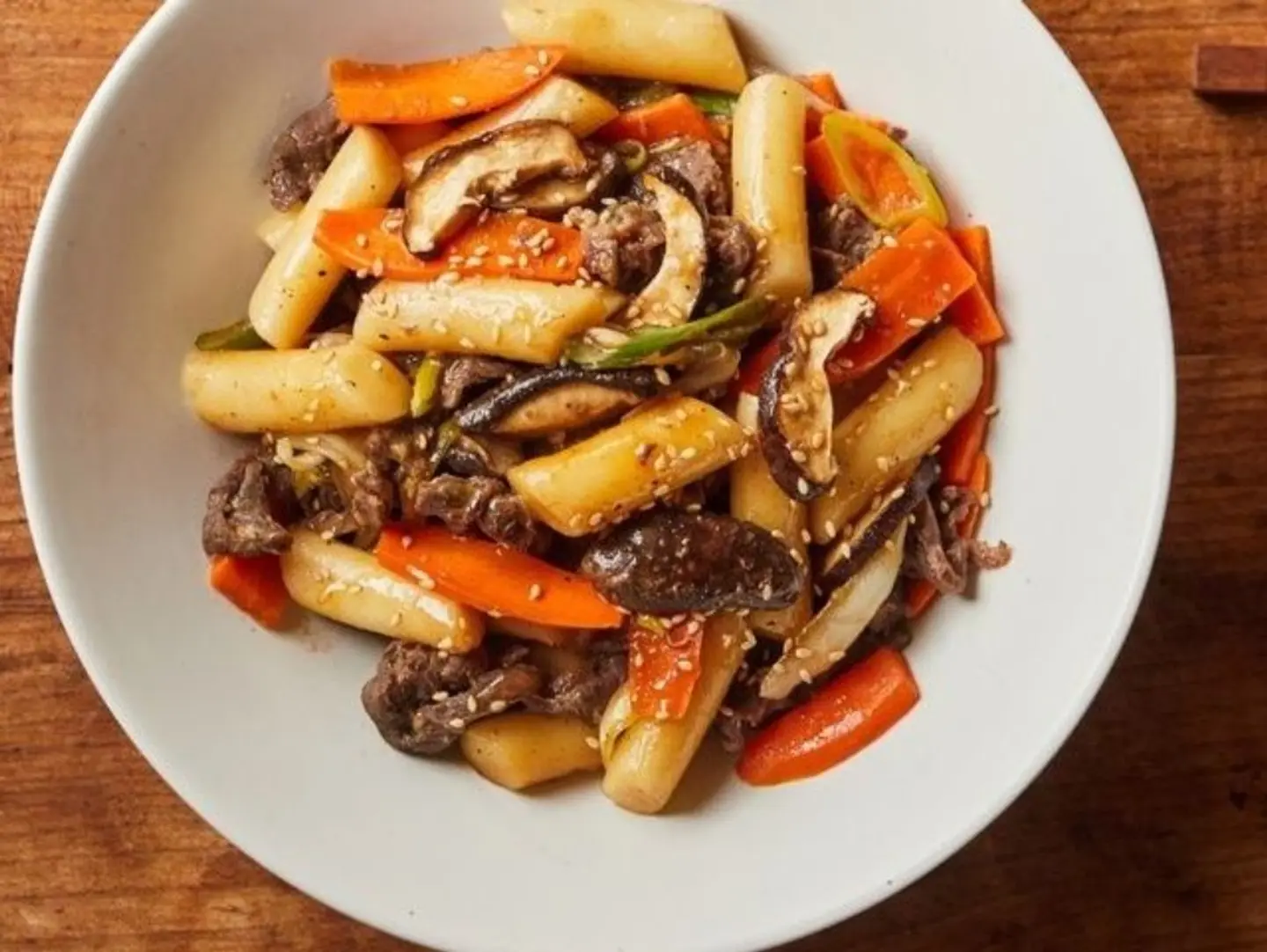 Soy Sauce Tteokbokki (Ganjang Tteokbokki