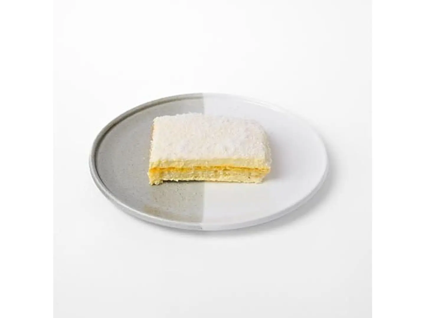 كيكة جوز الهند مانجو