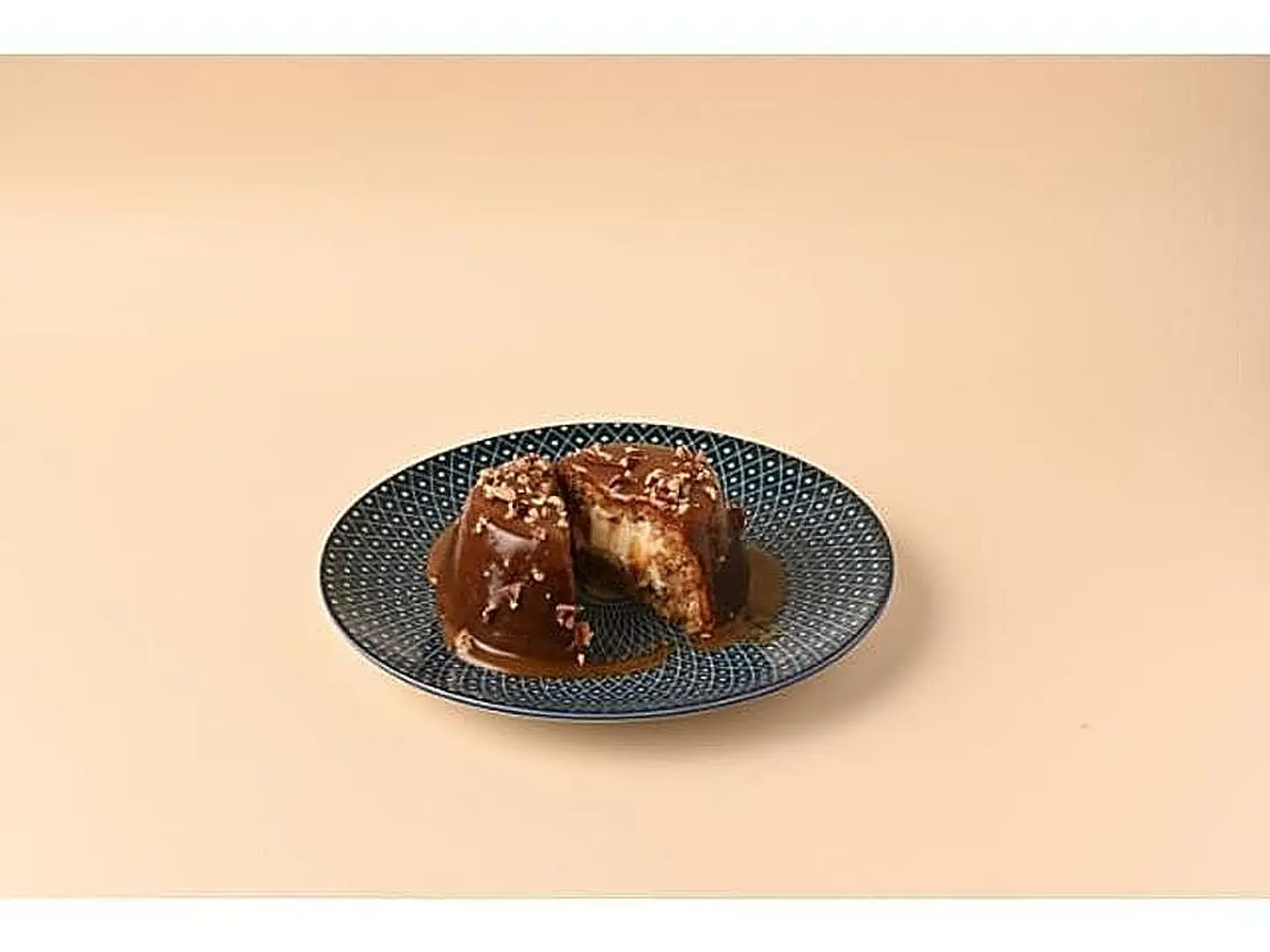 Date Cake With Cream