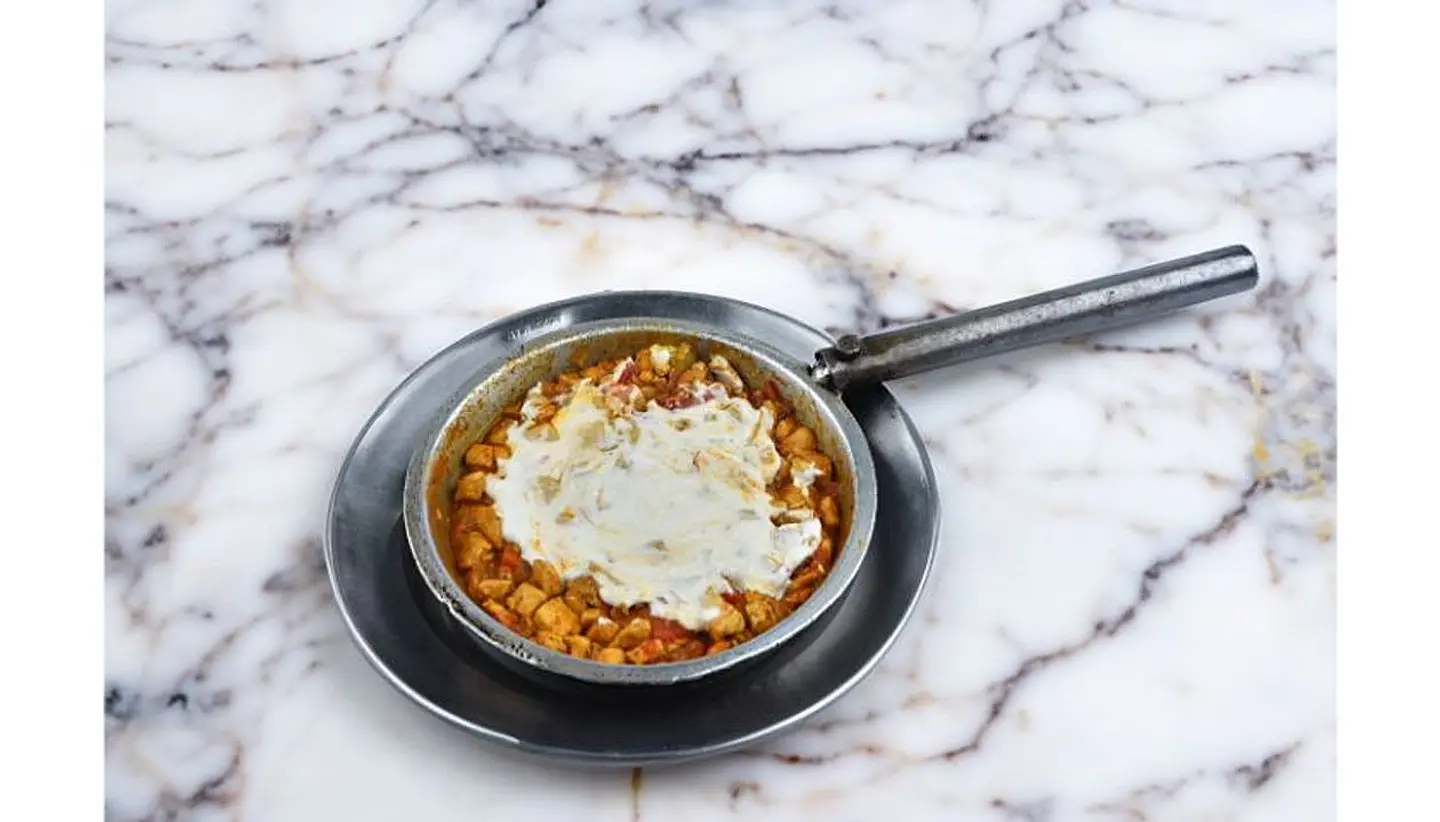 Muqalqal Chicken With Cheese