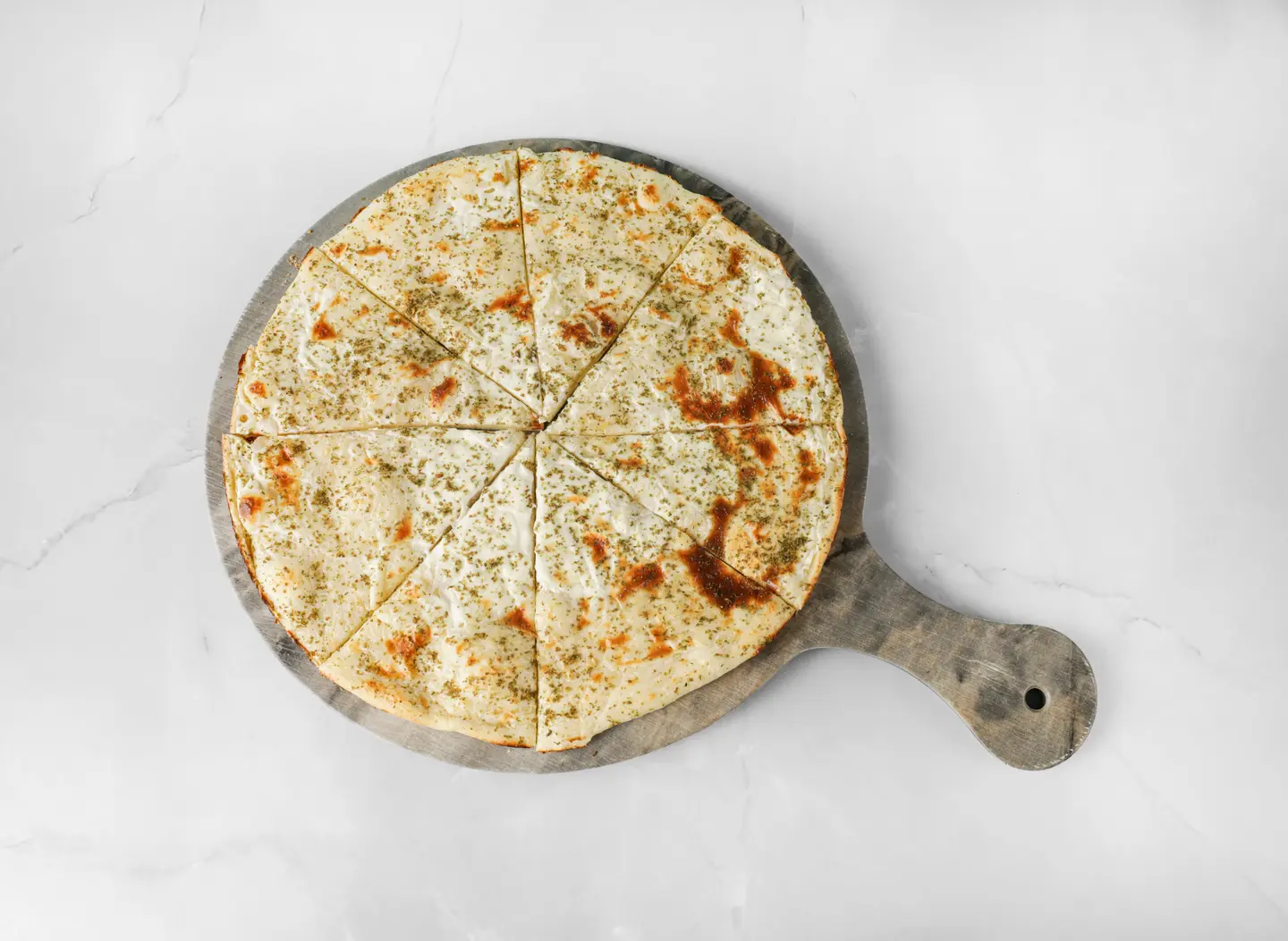 Large Labneh With Thyme Pizza