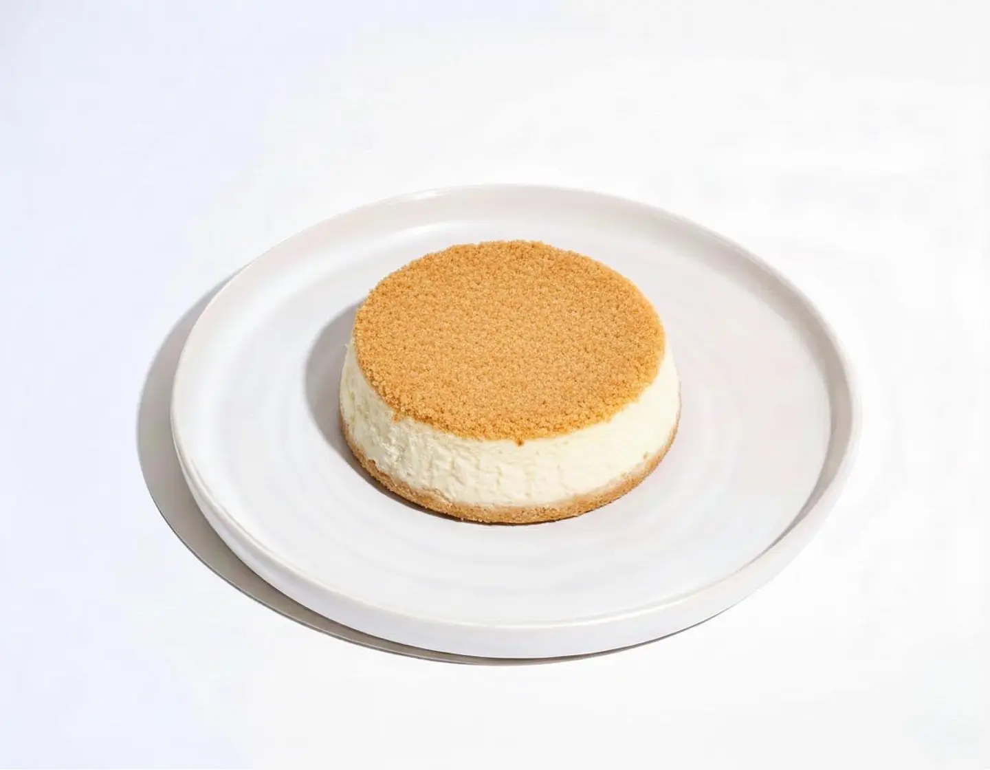 تشيز كيك مقلوب بالتوت