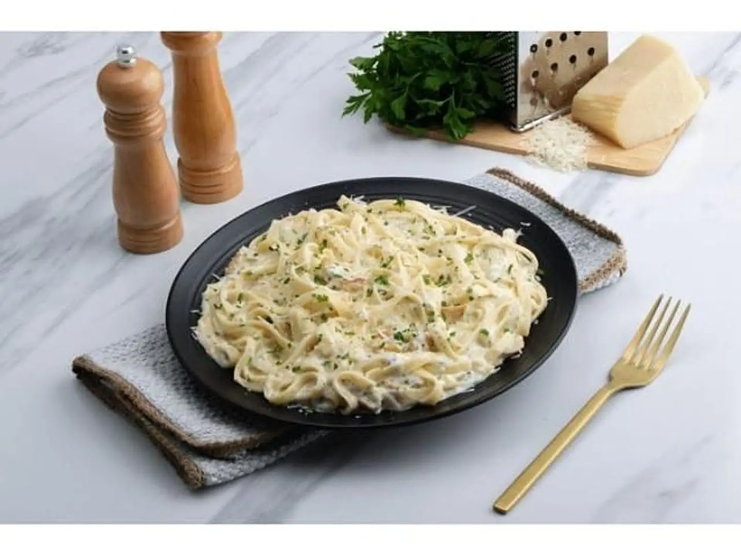 Chicken Fettuccine Alfredo