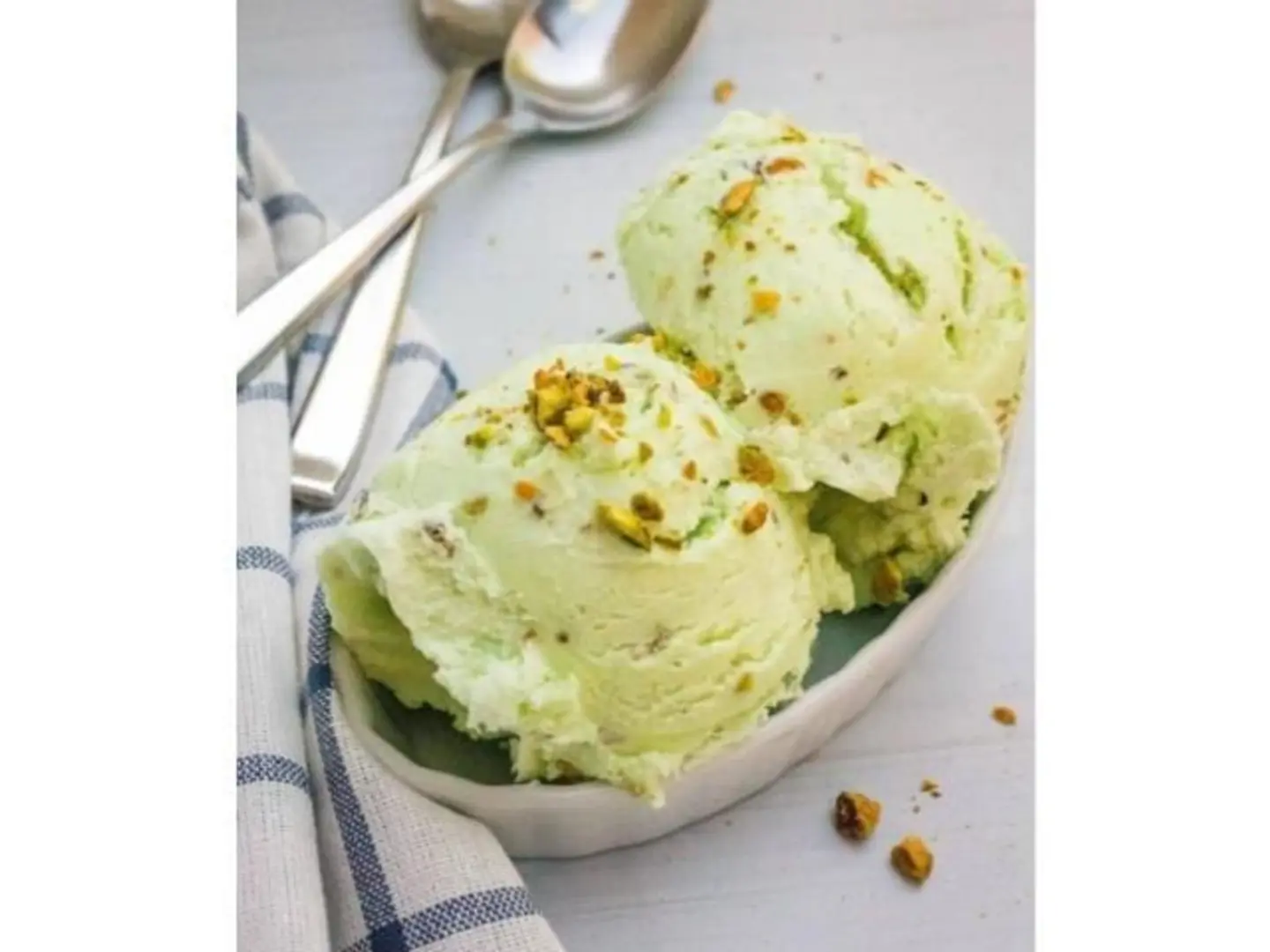 ايس كريم علبة وسط