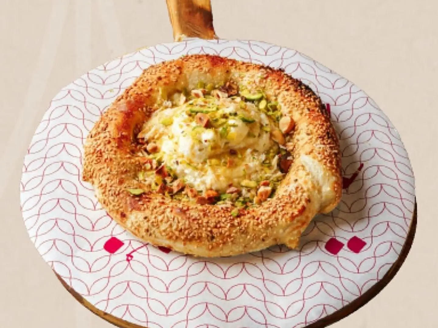 كعكة القشطة والعسل