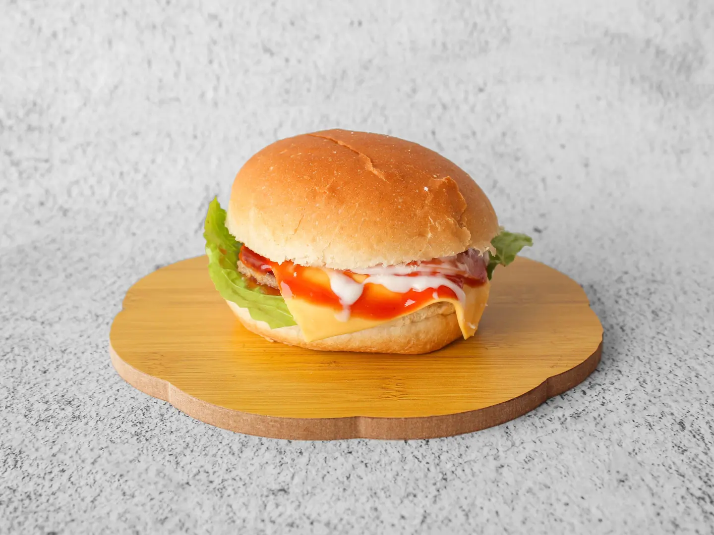 برجر دجاج مشوي جاهز