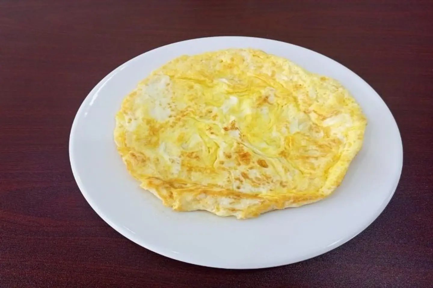 بيض عادي