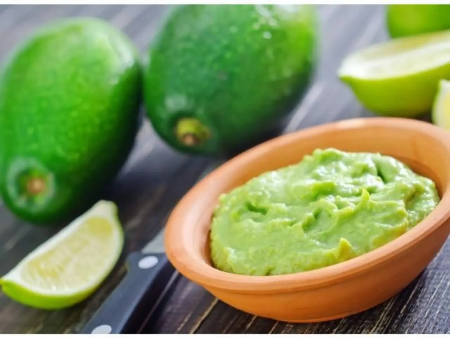 علبة صوص أفوكادو