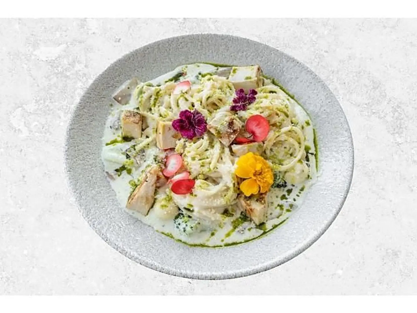 فيتوتشيني الفريدو دجاج