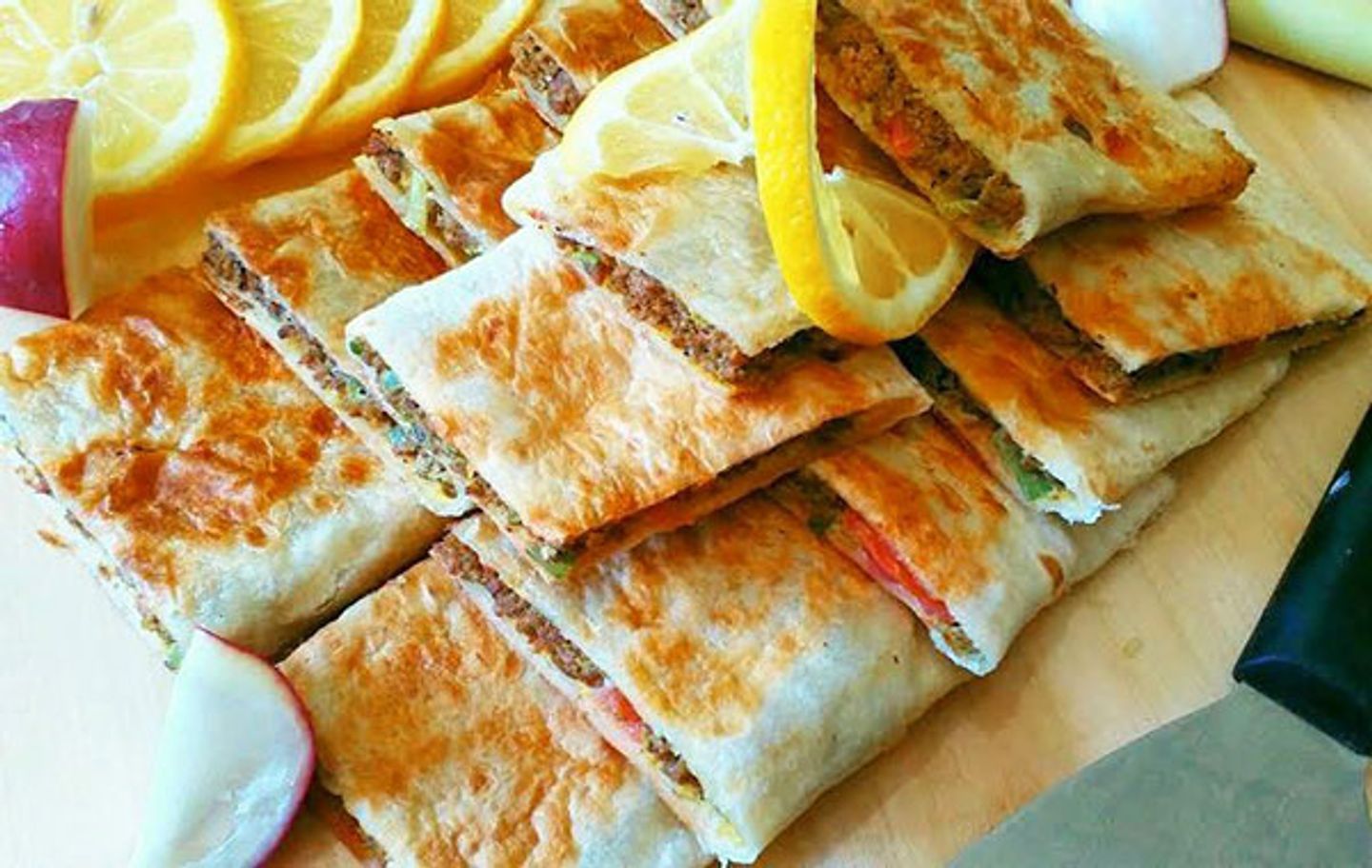 Meat Mutabbak With Vegetables And Cheese