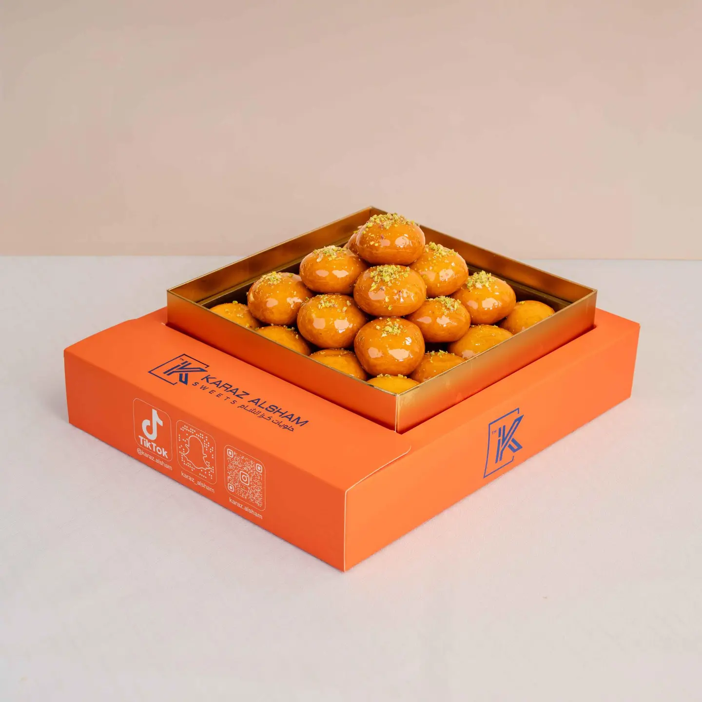 Cream Luqaimat Box