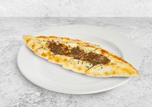 فطيرة لبنه بالزعتر