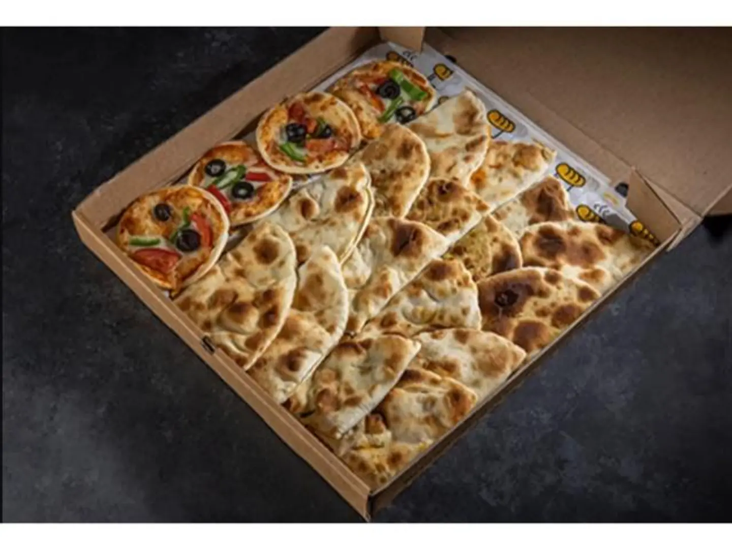 صحن فطائر مشكل