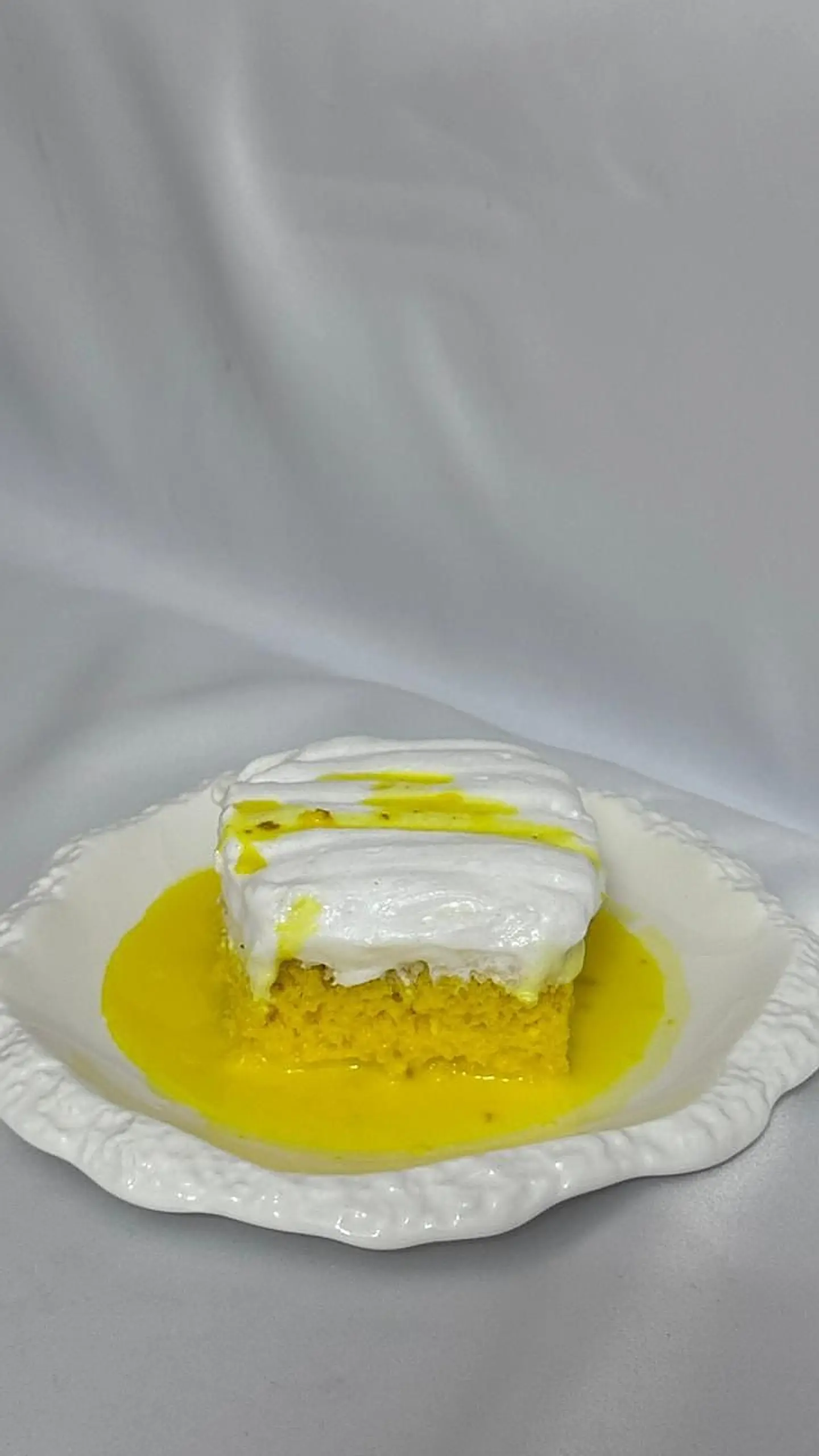 Saffron Cake