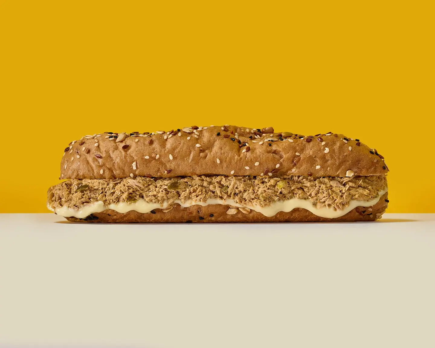 ماسترد تونا ساندوتش