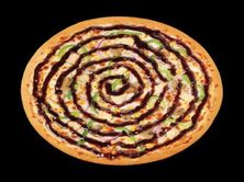 بيتزا دجاج بصوص الباربكيو - كبير