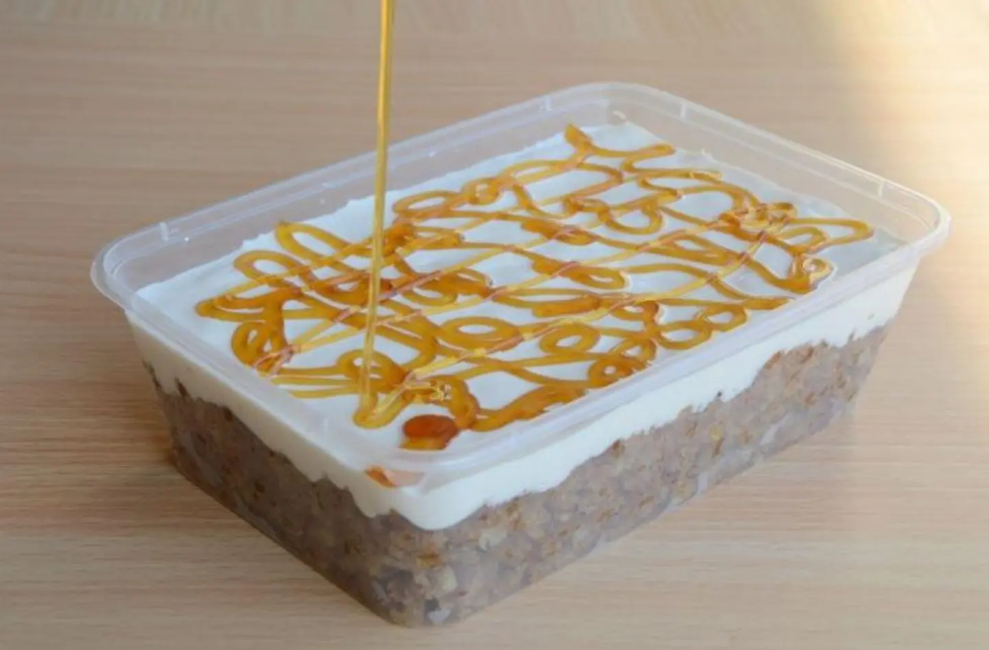 Large Areekah With Cream And Honey