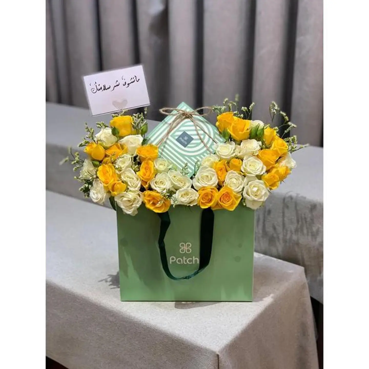 شوكولاتة باتشي مع ورد 1