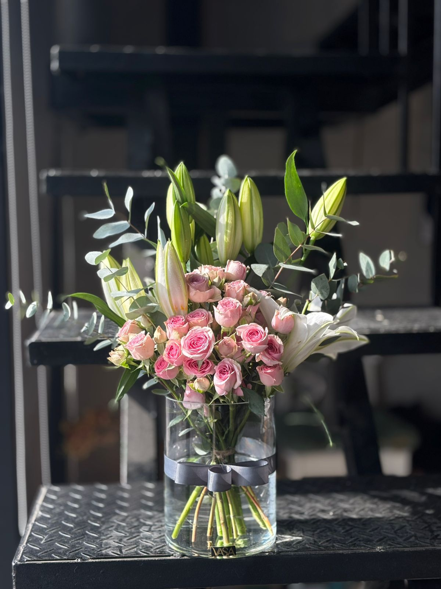 Casablanca Vase With Baby Rose