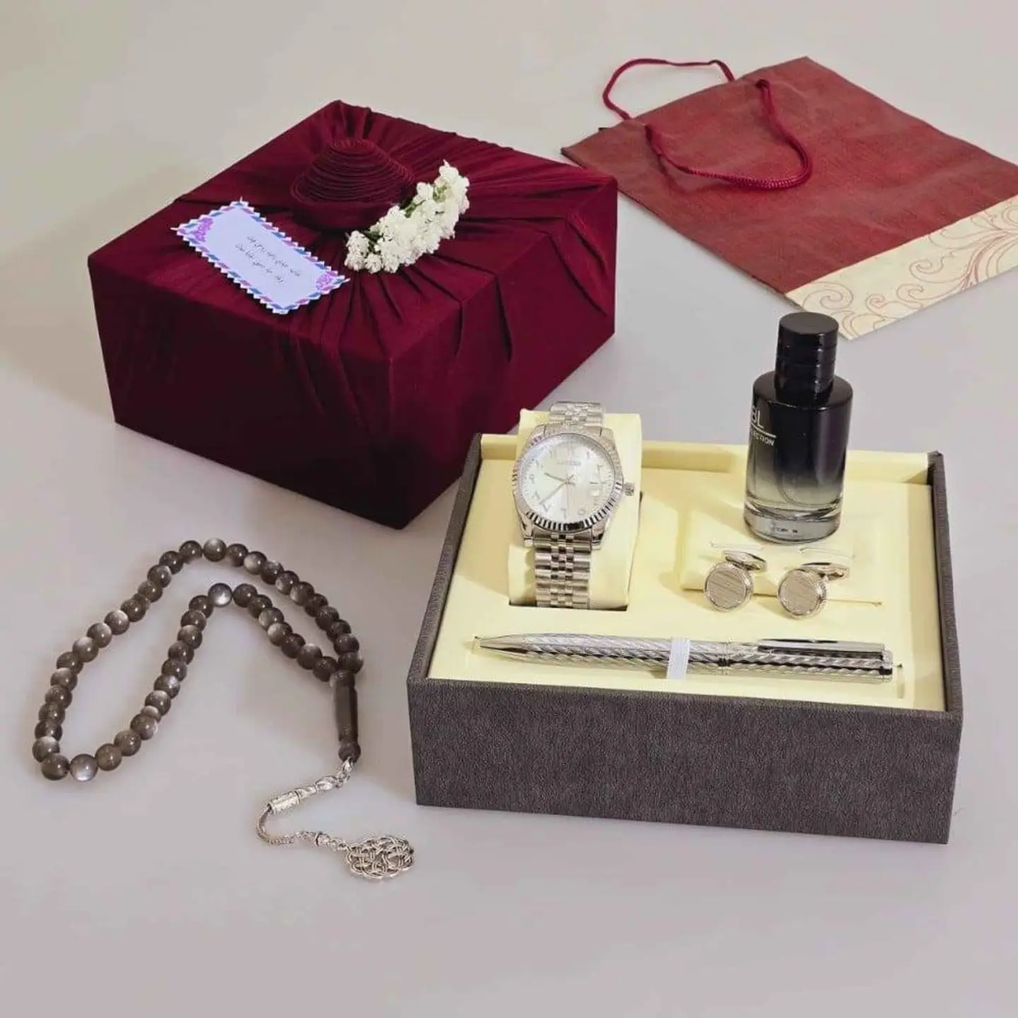 طقم هدايا رجالي فاخر رمز الاناقة والتميز 2