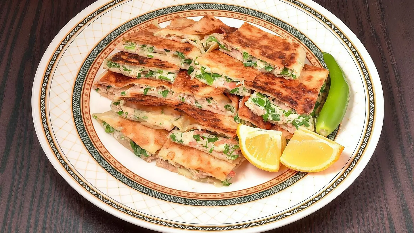 مطبق لحم دبل