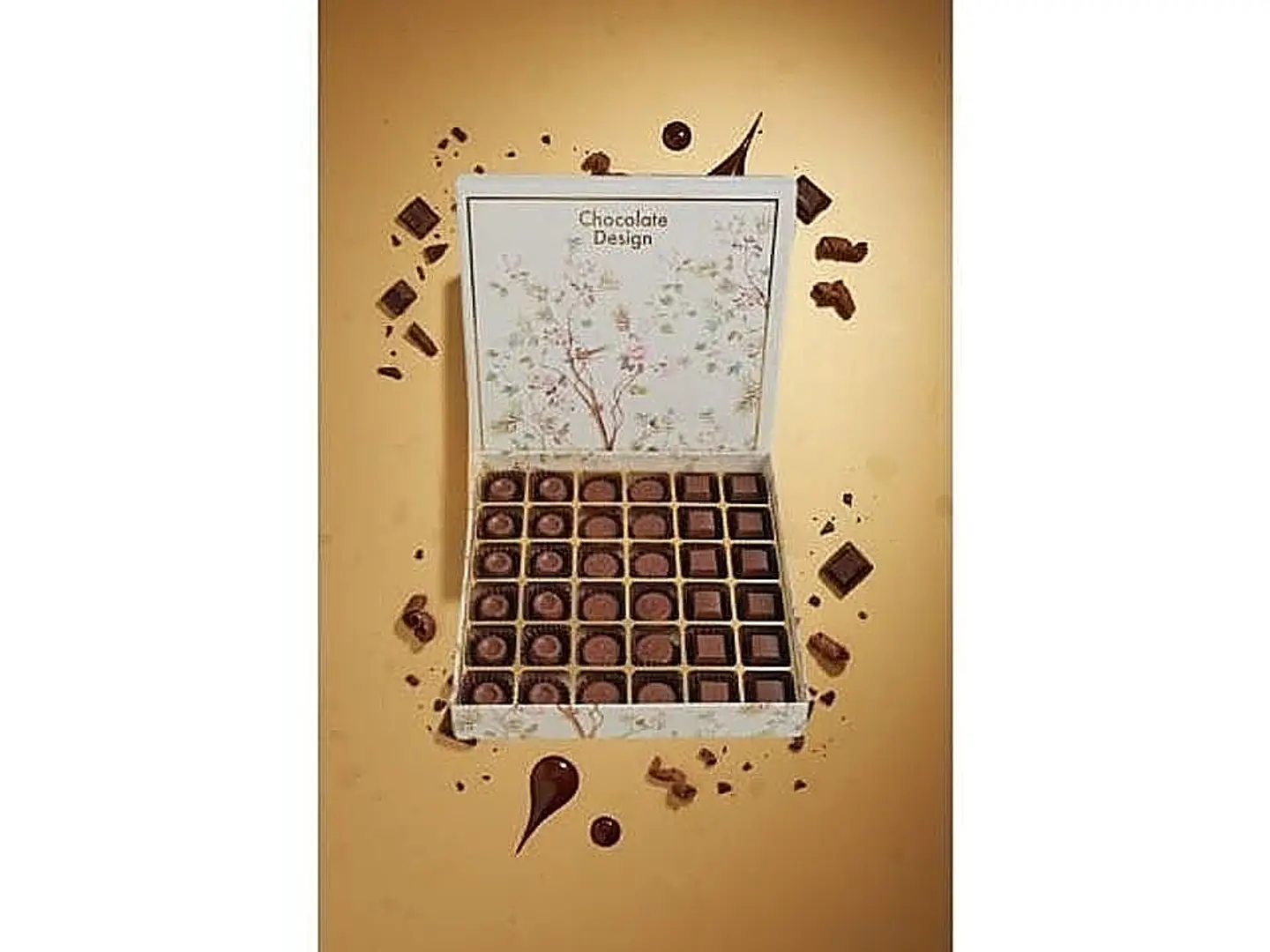 Large Square Box 36 Pieces Beige