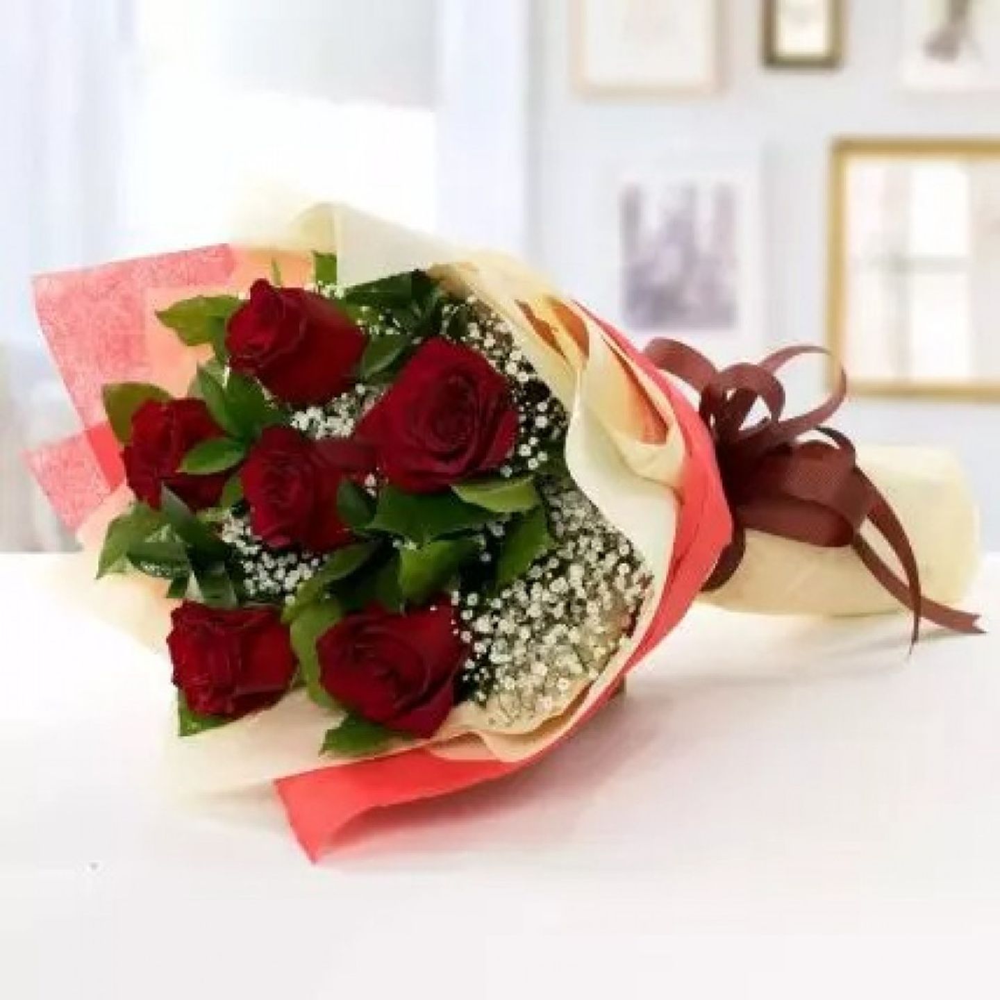 باقة السعاده 6 وردات