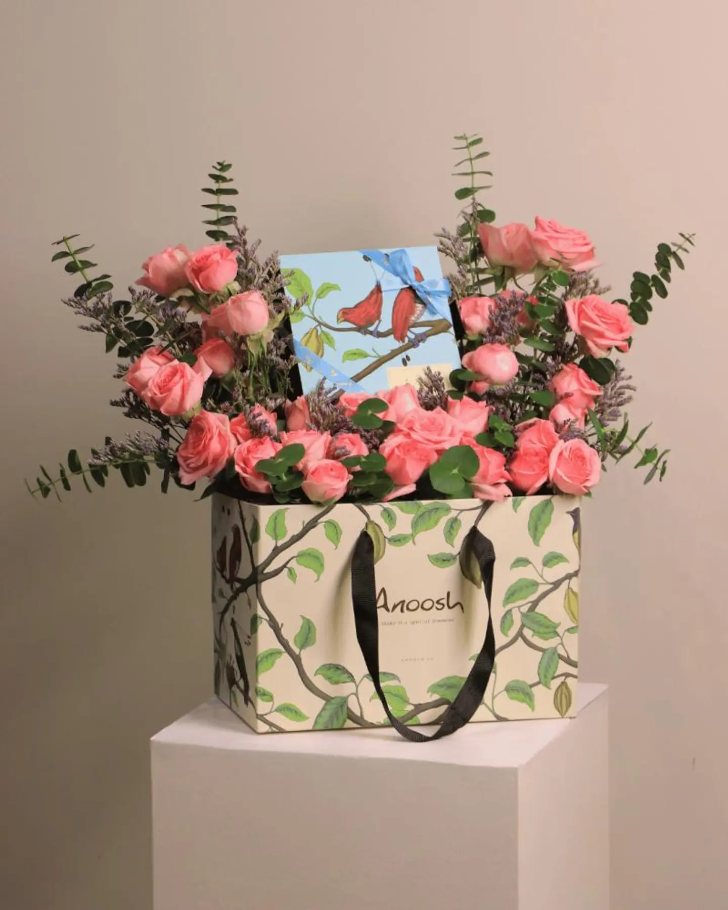 حلاوة انوش ورد ما كنت اعلم ان الشامة فتنة حتى رأيتها تعلو شفتيها