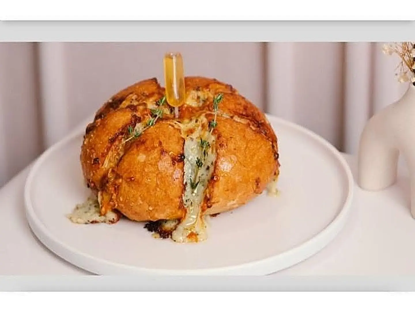 Stuffed Cheesy Garlic Bread