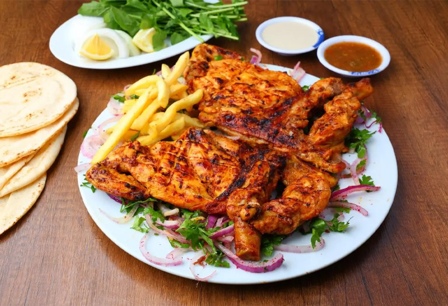 حبة دجاج على الفحم سادة