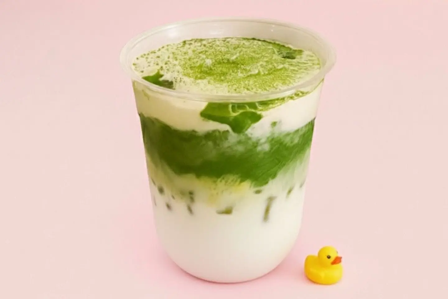 ماتشا مع حليب خالي من اللاكتوز