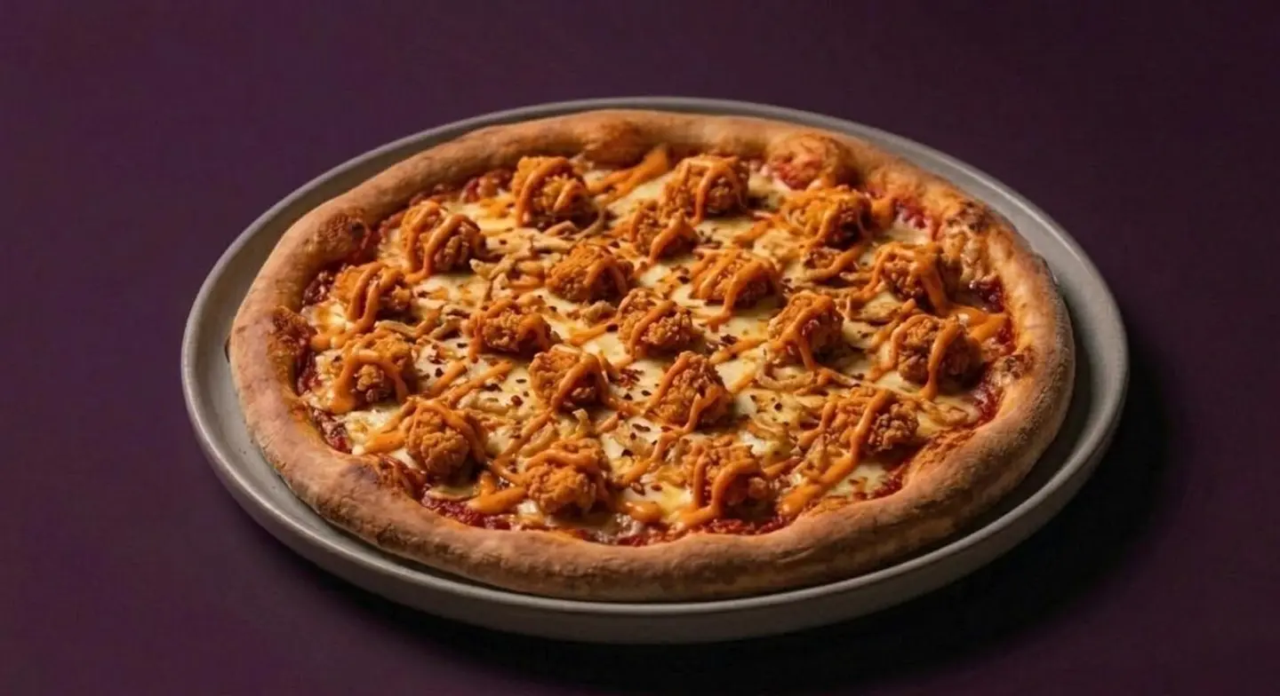 Chicken Dynamite Pizza