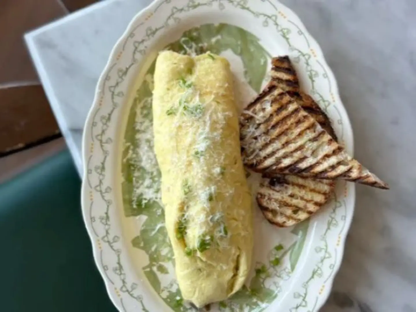 أوفيليا اومليت