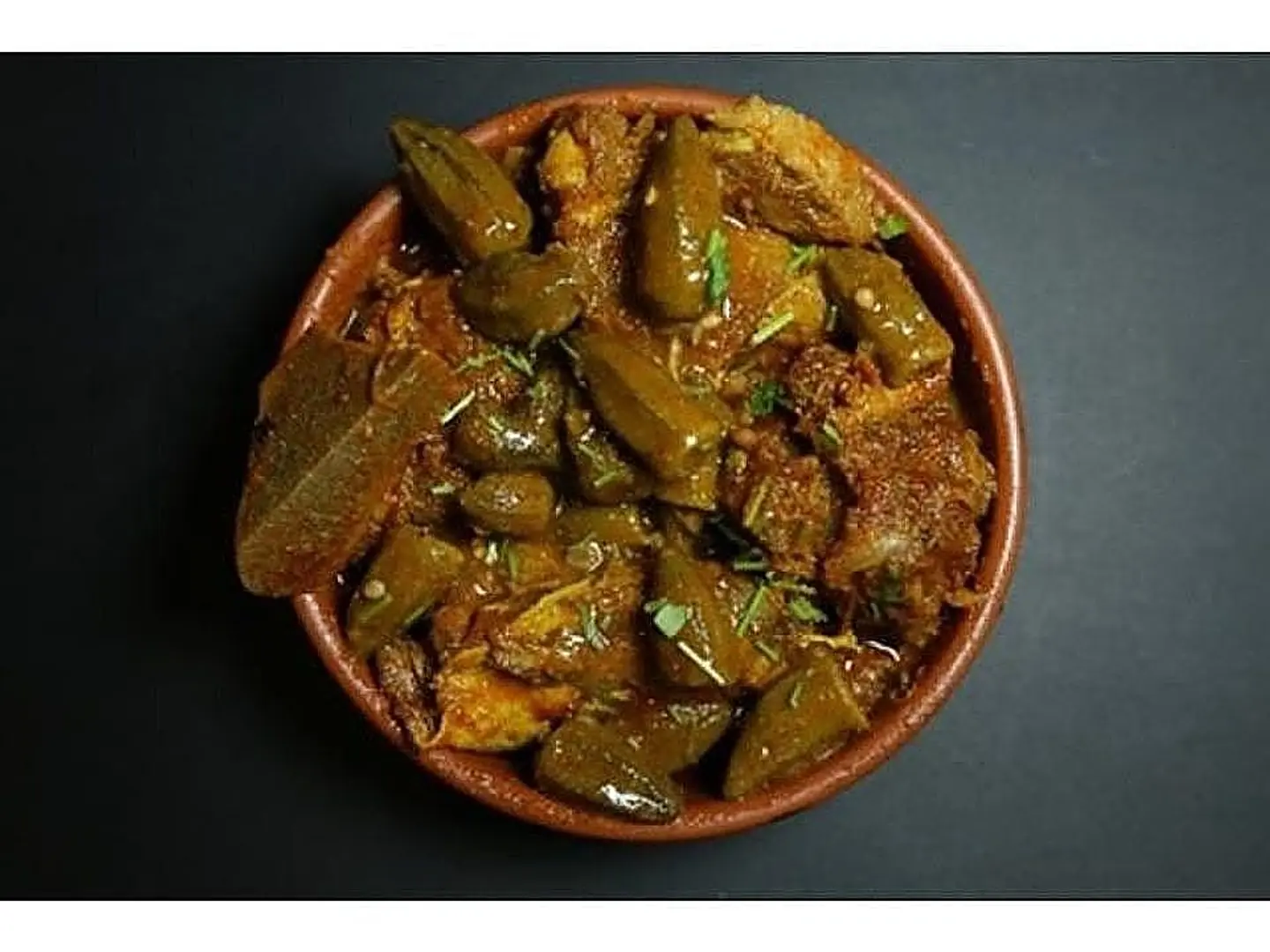 طاجن لحمة بالباميا